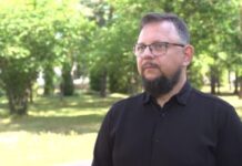 Pola elektromagnetyczne nie stwarzają ryzyka dla ludzi. Poziomy promieniowania są znacznie poniżej limitów